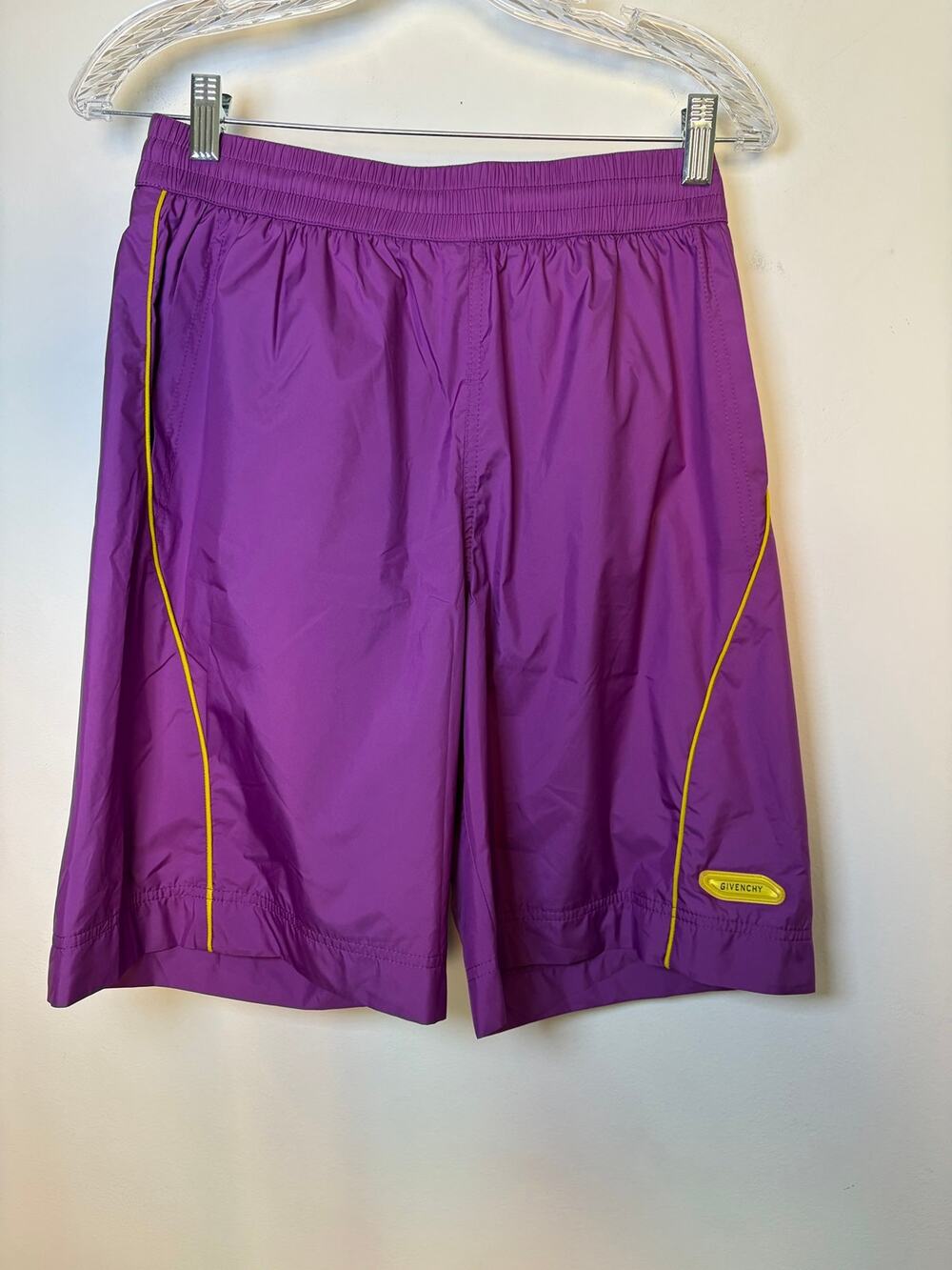 Givenchy NWT Men's grape purple swim shorts. Size 44.